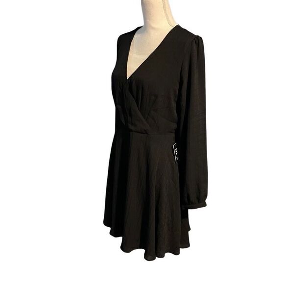 NWT Express Satin V neck and back line. Handkerchief Cocktail Dress Black Medium - Picture 5 of 7